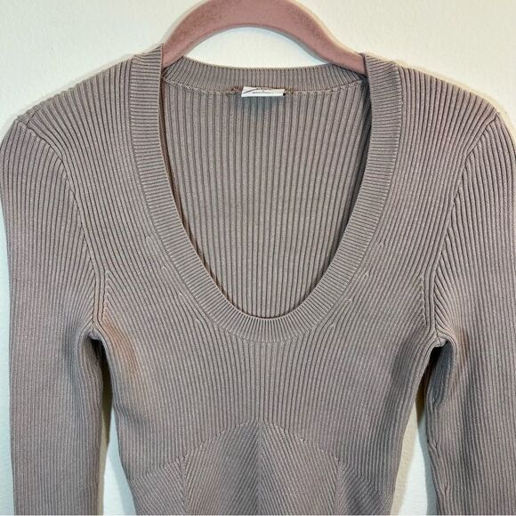 ✨ Abercrombie & Fitch Scoop Neck Ribbed Knit Sweater Tan Neutral Small - Picture 2 of 10